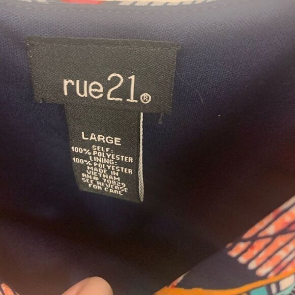 Rue 21 summer slip on patterned dress size L - Picture 2 of 4